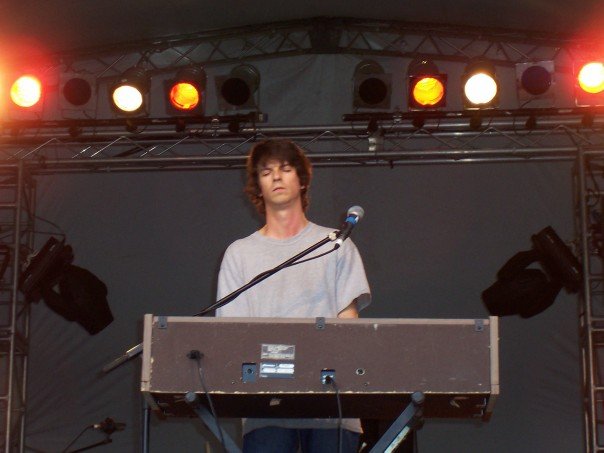 207036_4368011090_5985_n