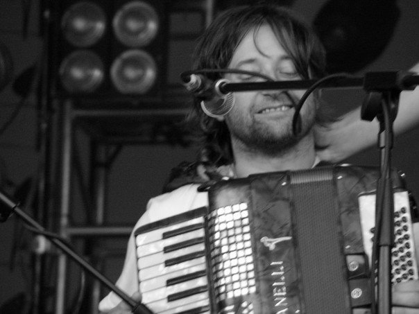 217271_4368121090_1078_n